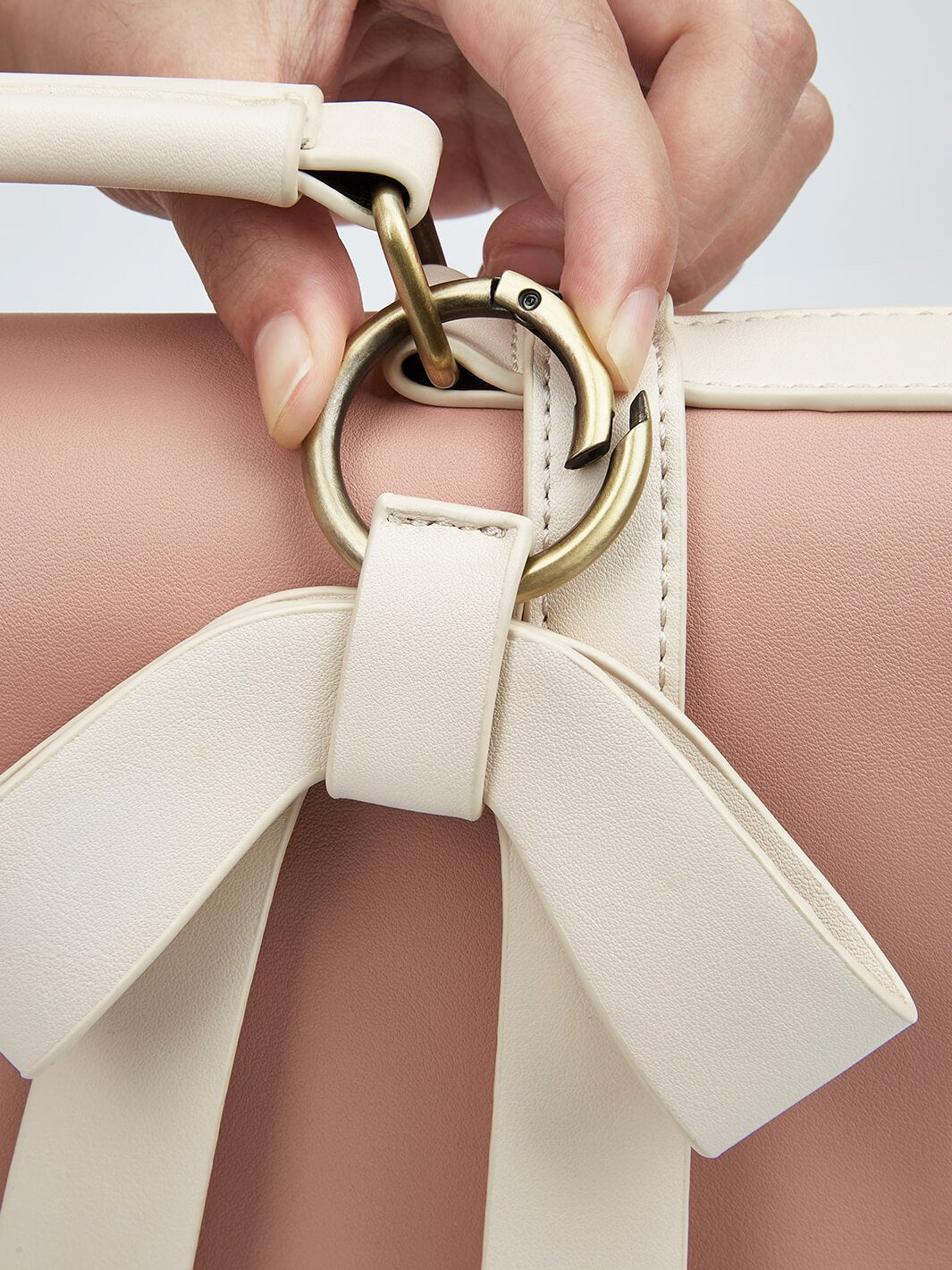 Satchel med Sløjfedetalje - Tidløs Elegance i Sort og Grå