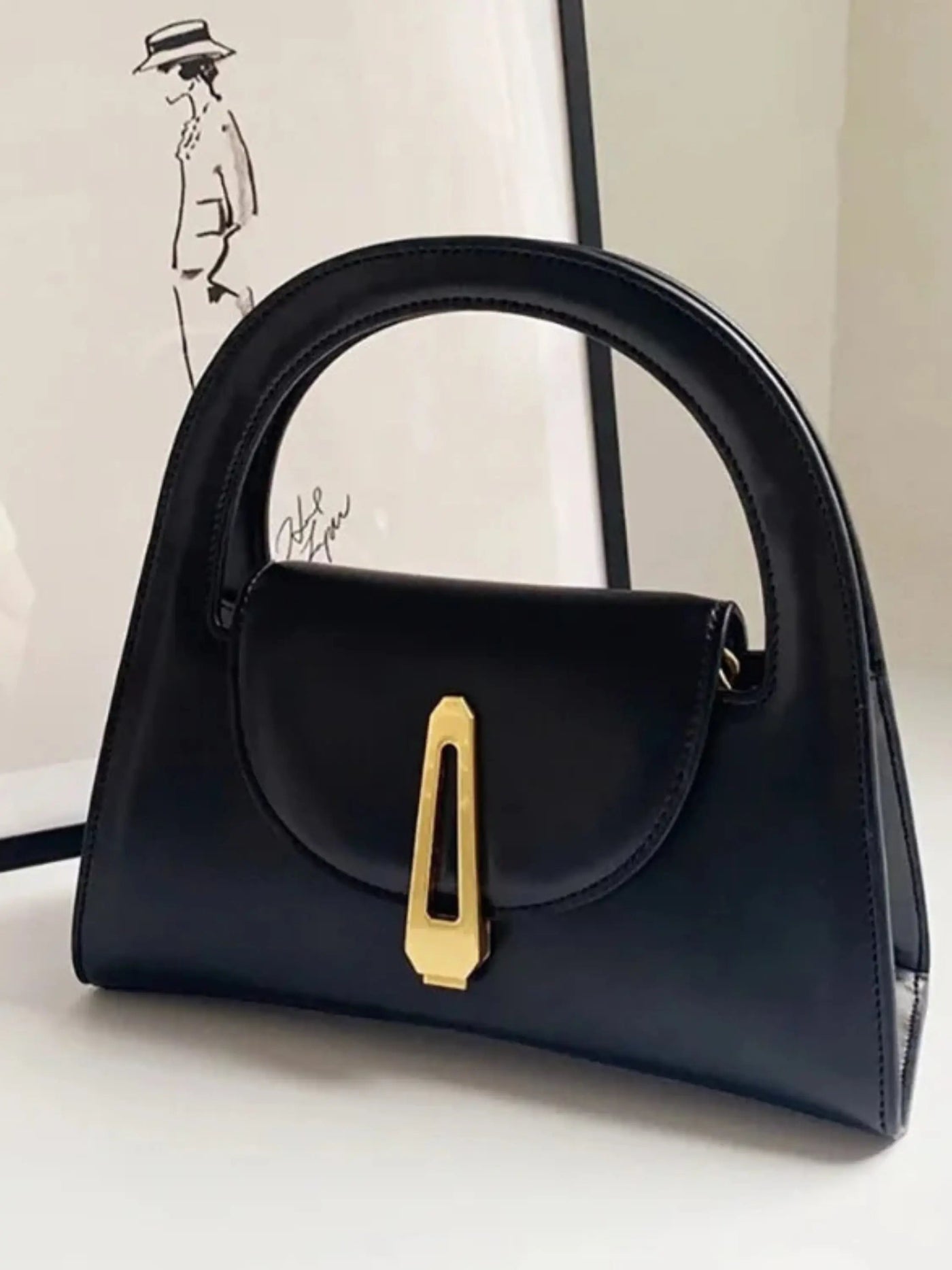 Dagmar – Elegant Sort Mini Læder Skuldertaske