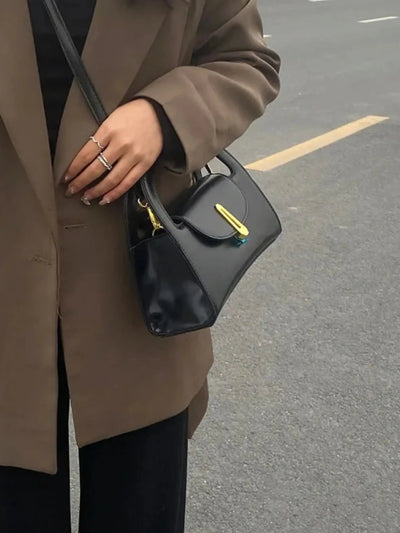Dagmar – Elegant Sort Mini Læder Skuldertaske
