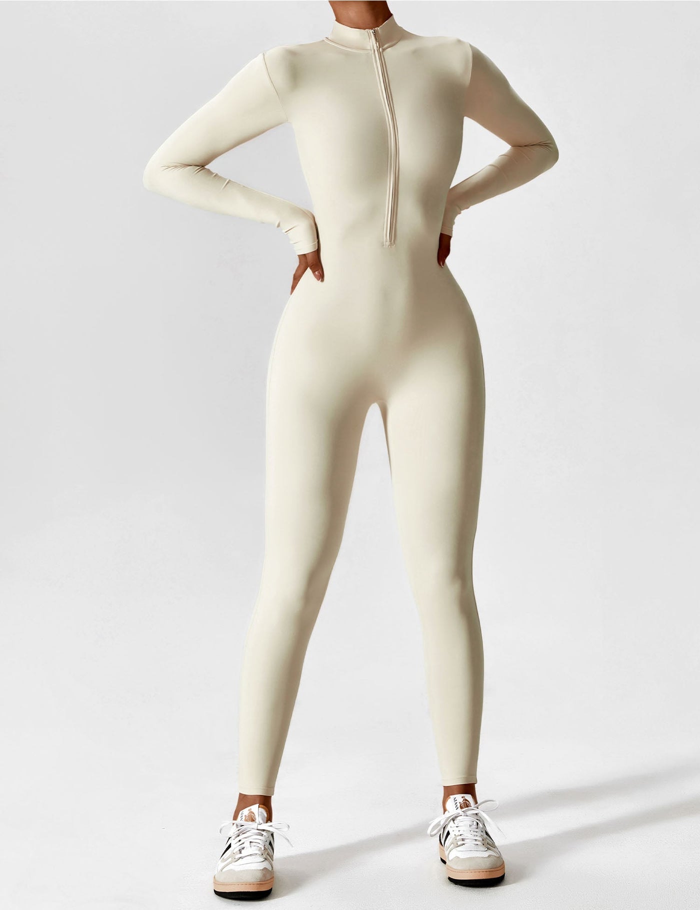Helga | Stilfuld premium bodysuit med lynlås dame