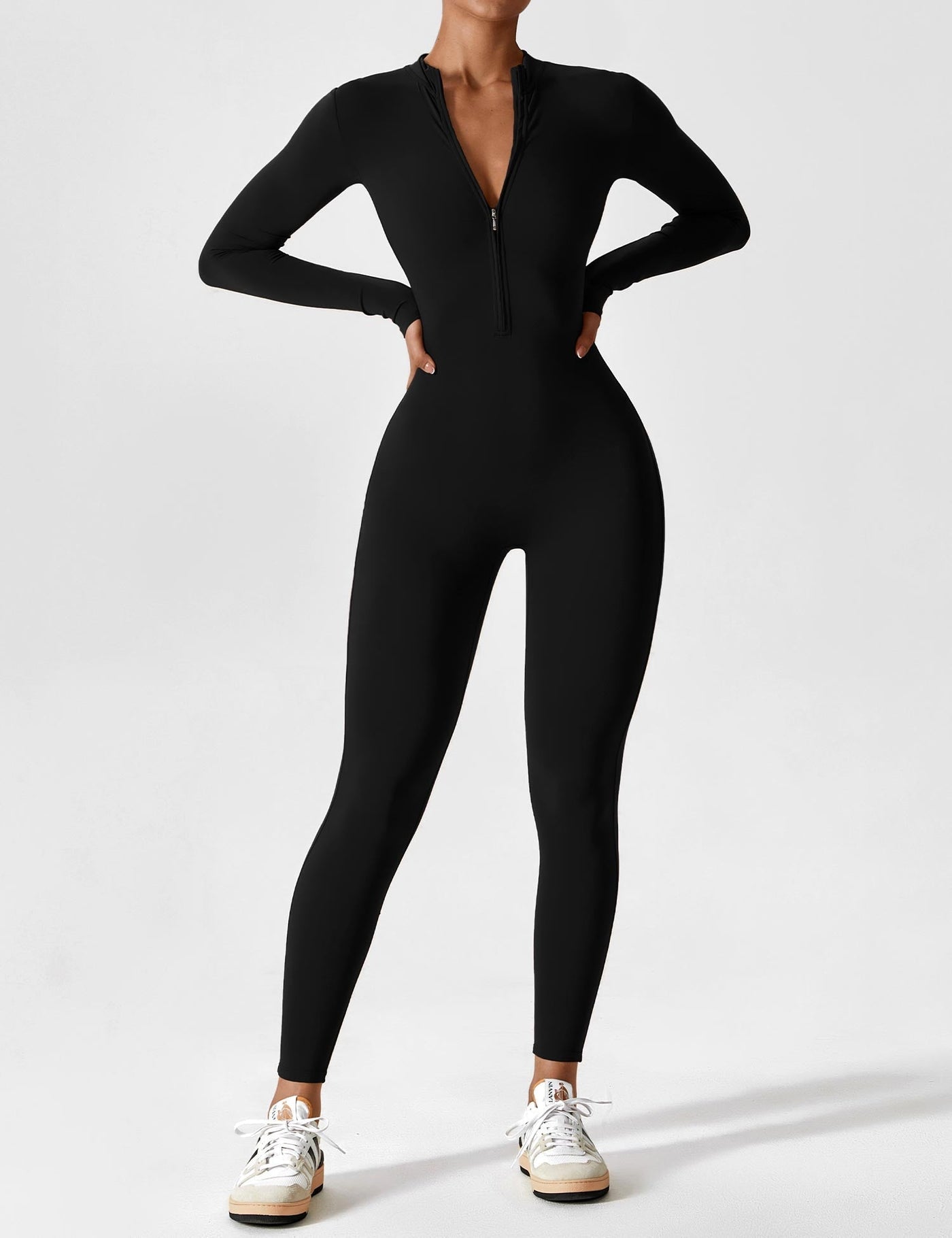 Helga | Stilfuld premium bodysuit med lynlås dame