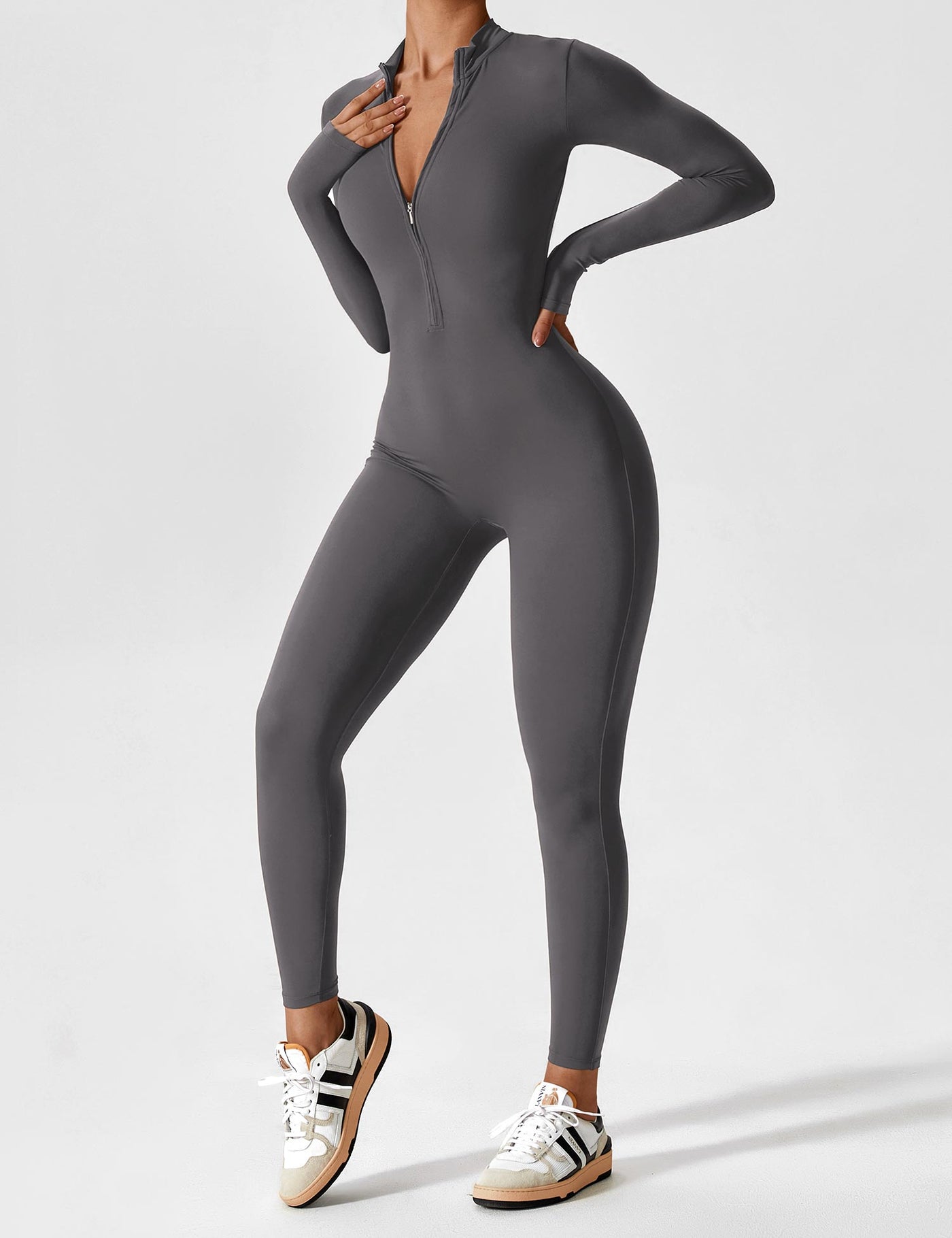 Helga | Stilfuld premium bodysuit med lynlås dame